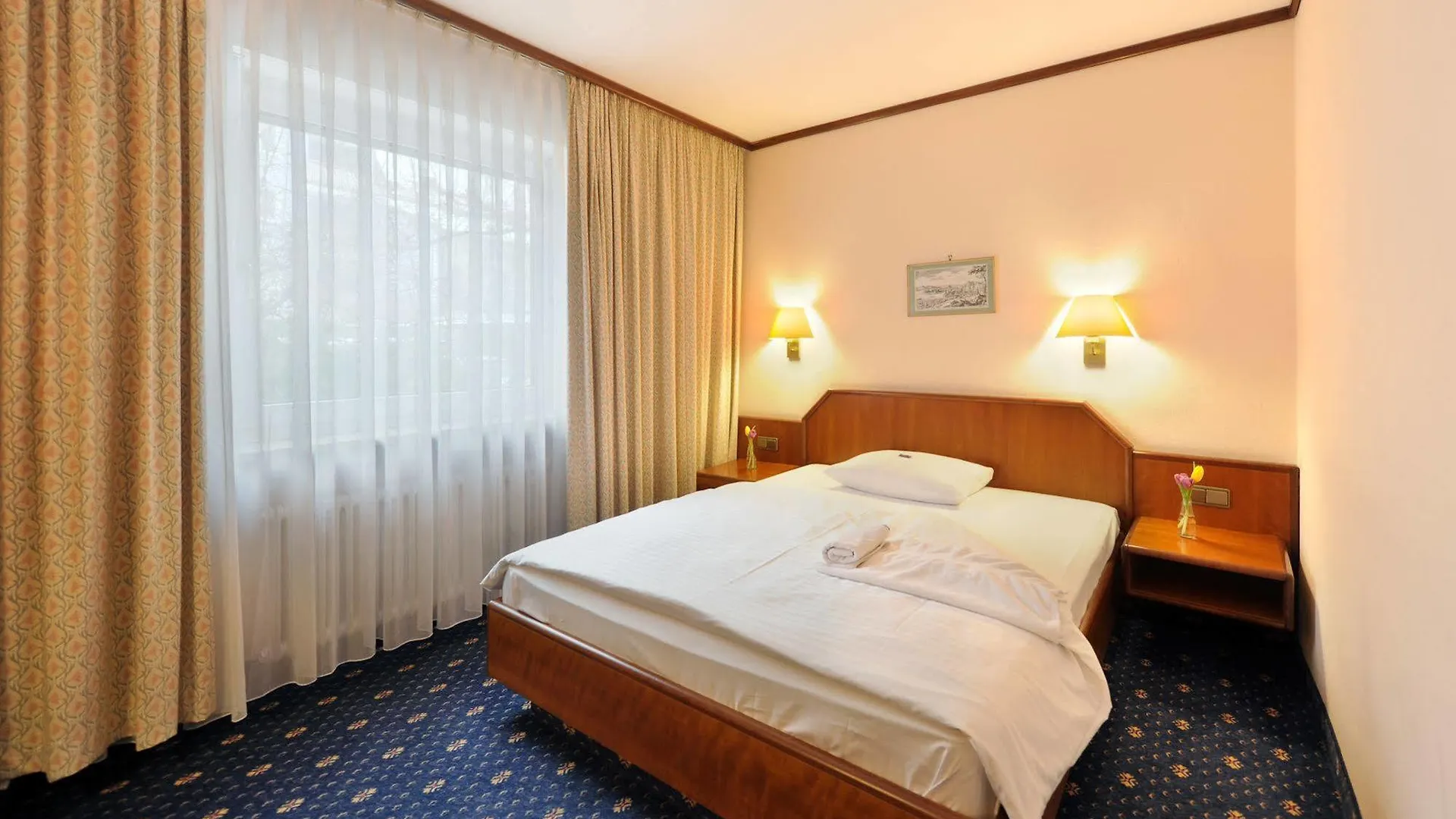 מינכן Ambassador Parkhotel 3*,  גרמניה