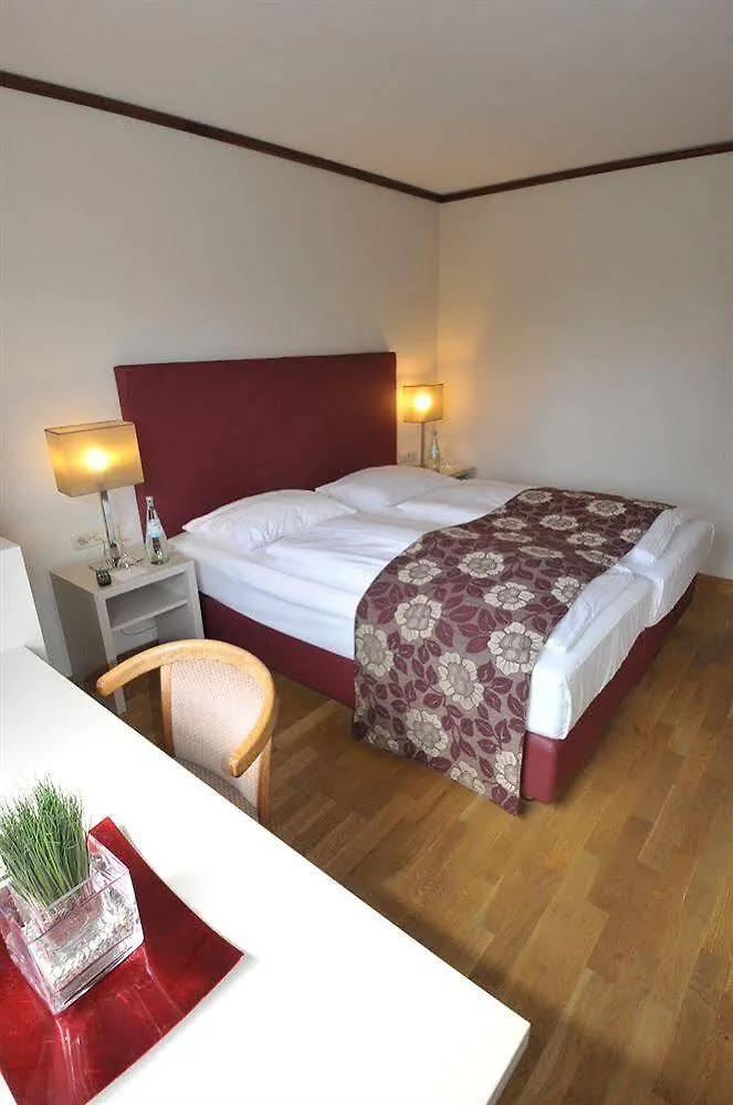 Ambassador Parkhotel Munich 3*,  Germany